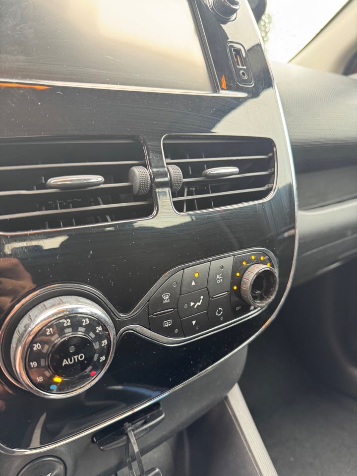 Renault Clio IV 0,9 TCe 90 Dynamique Sport Tourer 5d