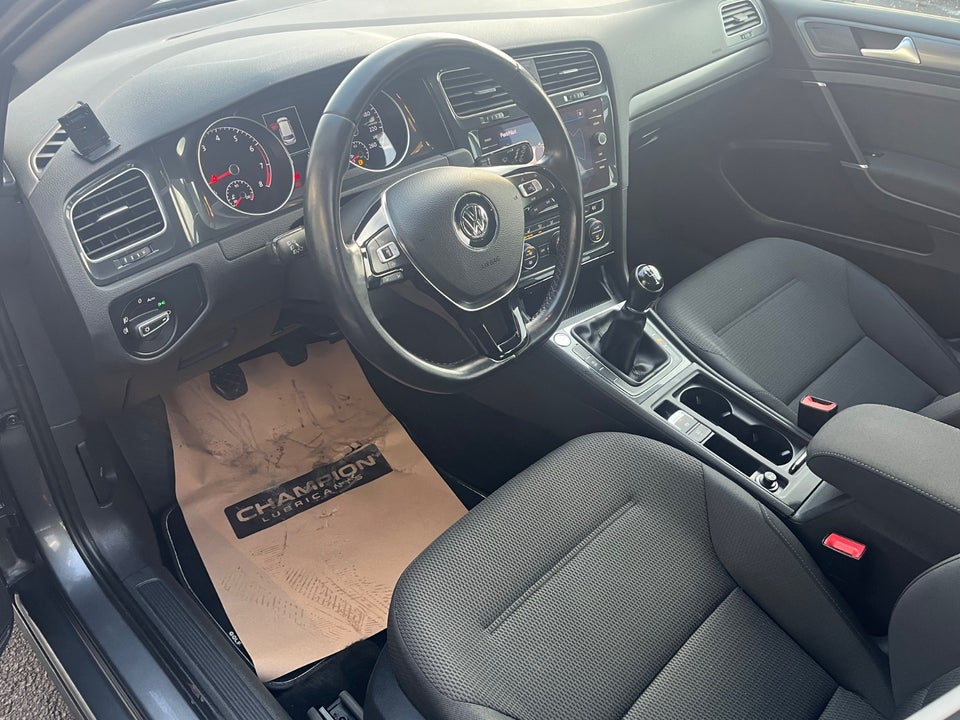 VW Golf VII 1,5 TSi 130 Comfortline Variant 5d