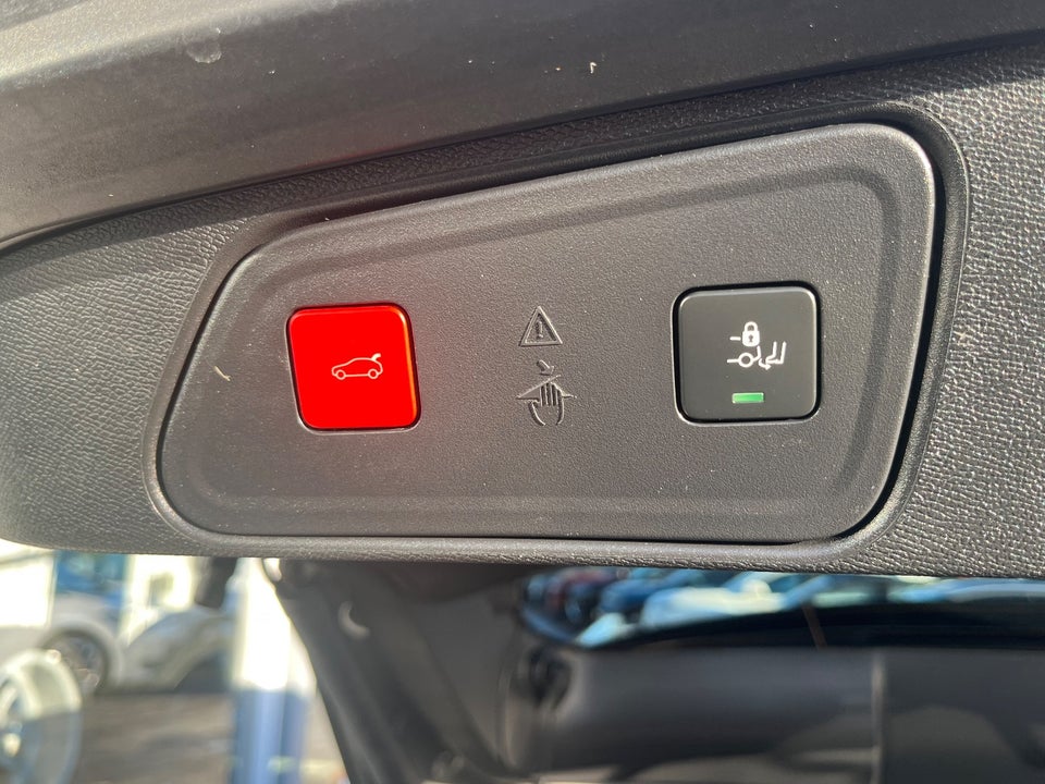 Peugeot 3008 1,6 Hybrid First GT EAT8 5d