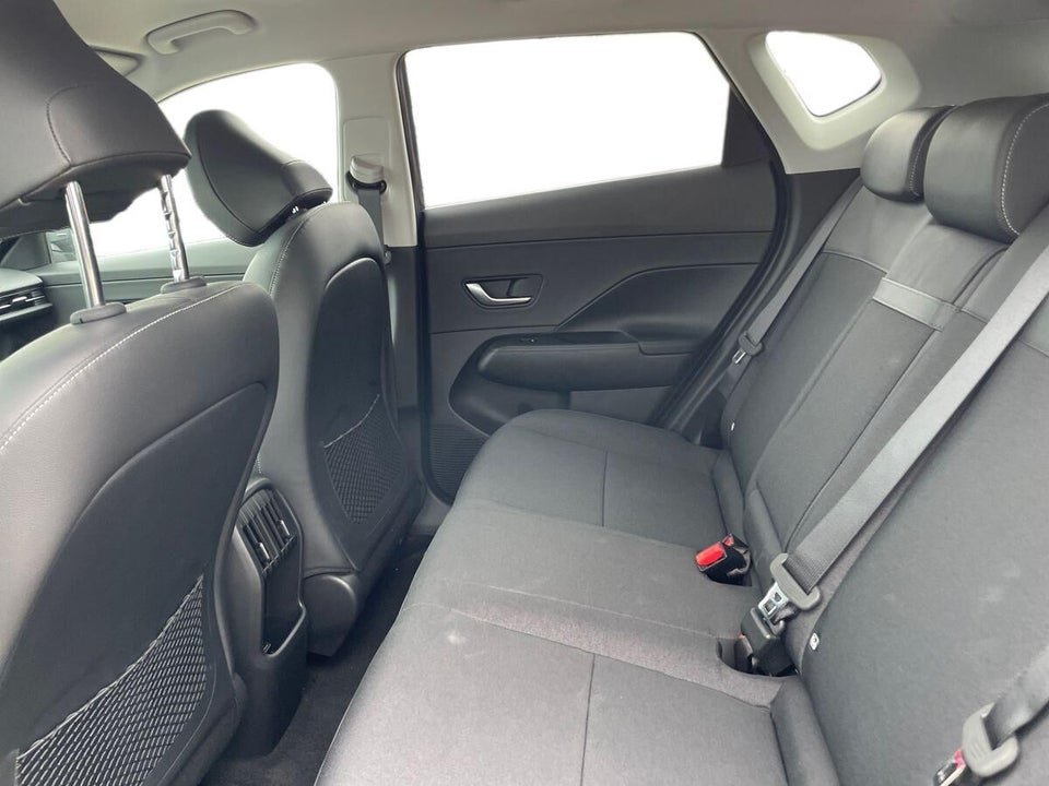 Hyundai Kona 65 EV Essential 5d