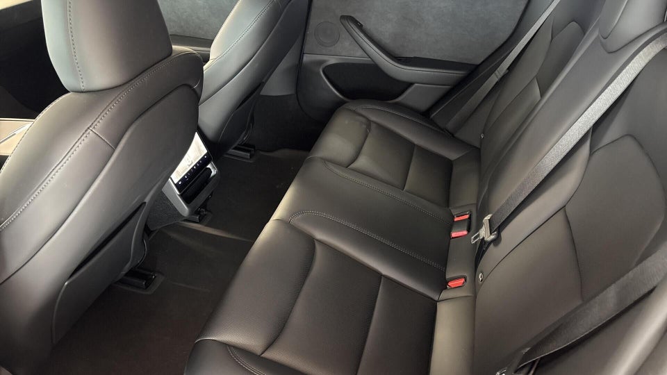 Tesla Model 3 Long Range AWD 4d