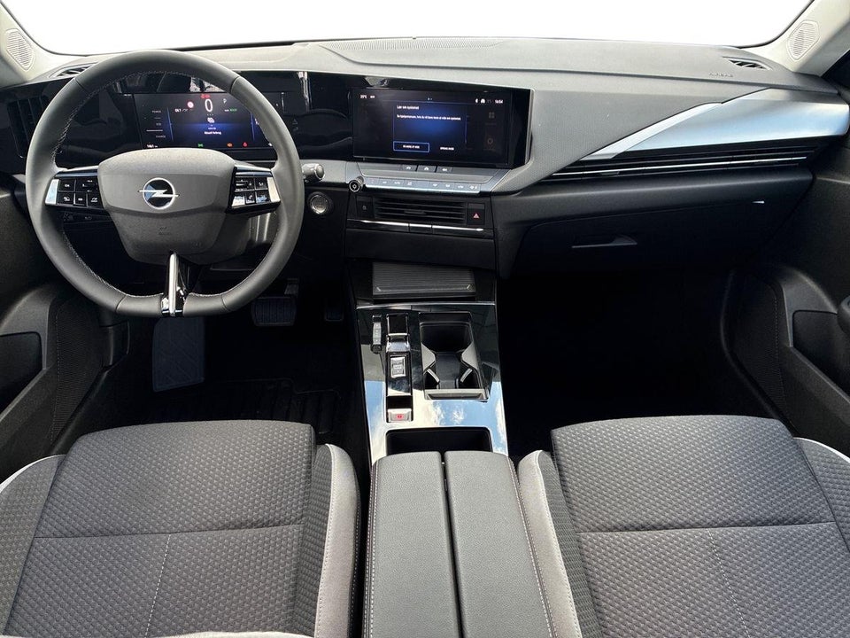 Opel Astra-e 54 Elegance Sports Tourer 5d