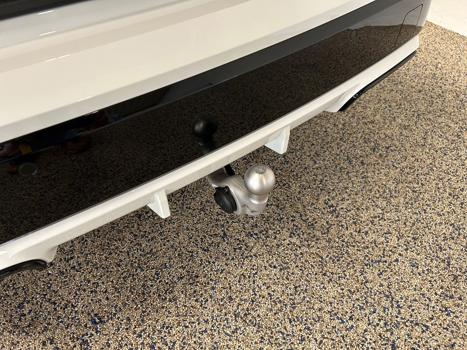 BMW iX1 xDrive30 Fully Charged 5d