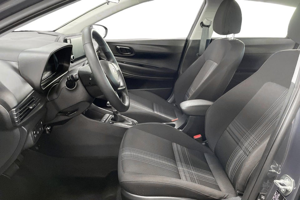 Hyundai i20 1,0 T-GDi Essential DCT 5d