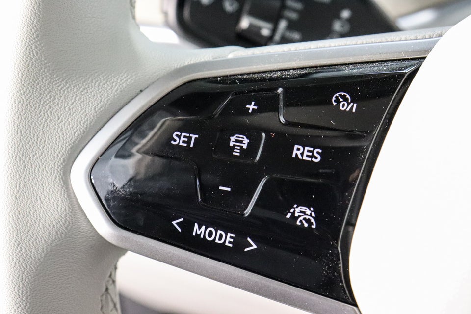 VW ID.Buzz 77 Pro SWB 5d