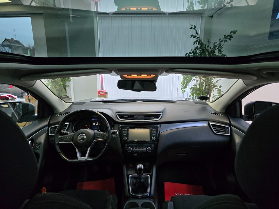 Nissan Qashqai 1,2 Dig-T 115 Visia 5d