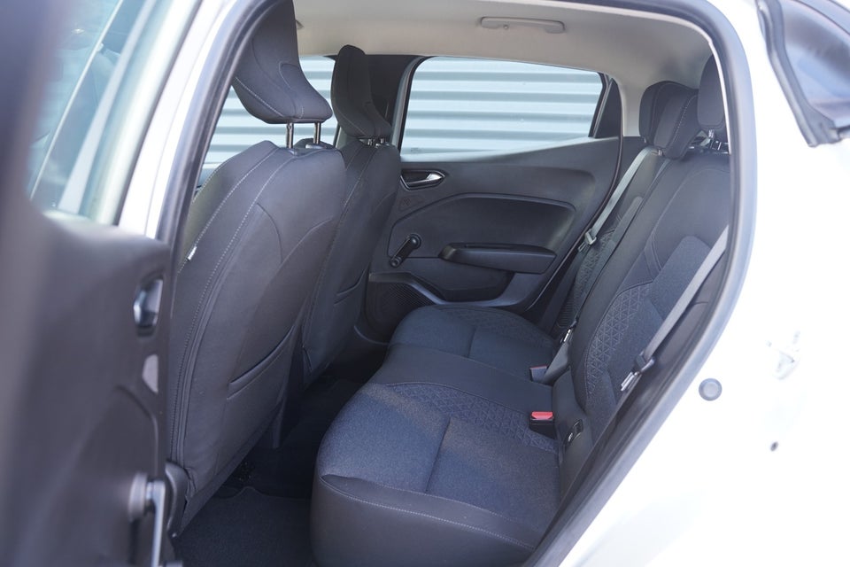 Renault Clio V 1,6 E-Tech Zen 5d