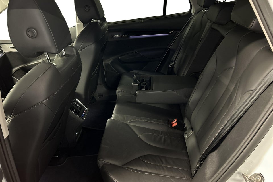 Skoda Enyaq 80 iV Suite 5d