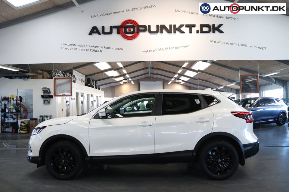 Nissan Qashqai 1,3 Dig-T 140 N-Connecta 5d