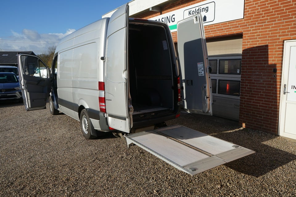 Mercedes Sprinter 316 2,2 CDi R2 Kassevogn 5d