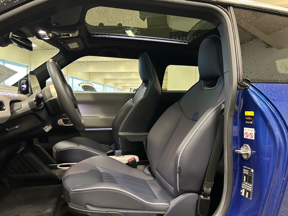 MINI Cooper E Favoured Trim M 3d