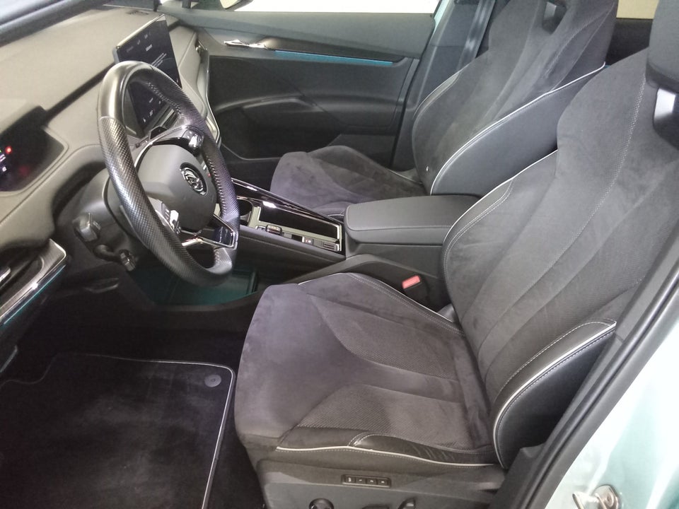 Skoda Enyaq 80x iV Sportline 5d