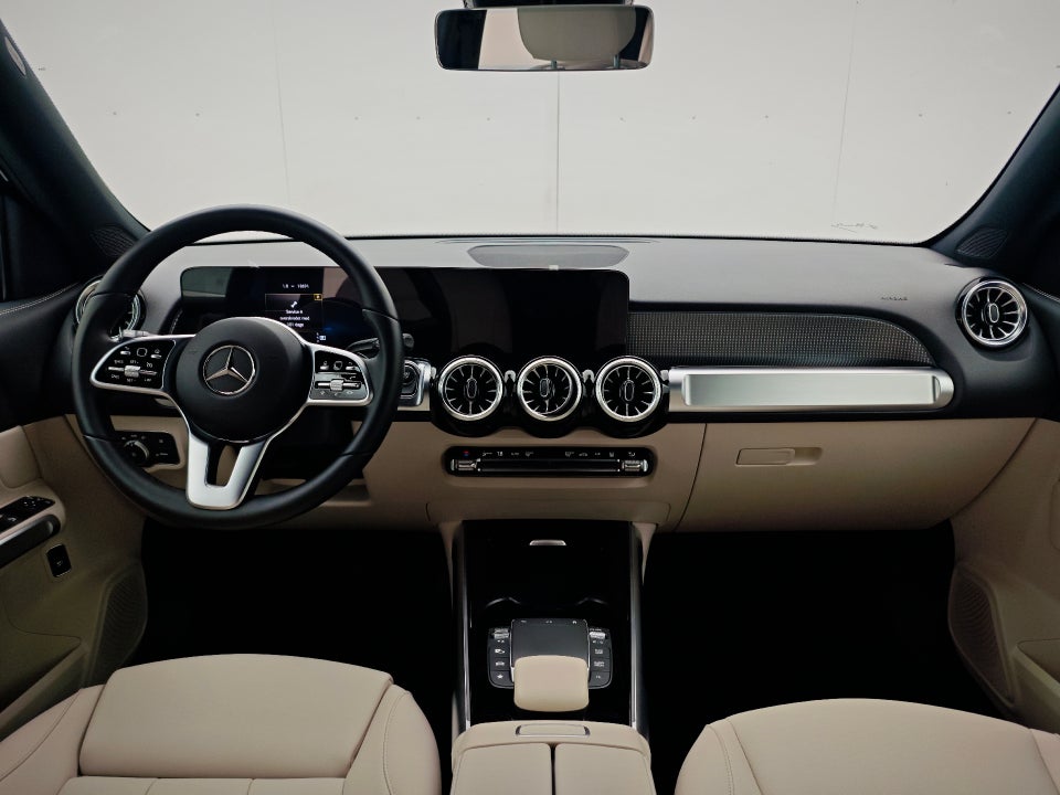 Mercedes EQB300 Sport 4Matic 5d