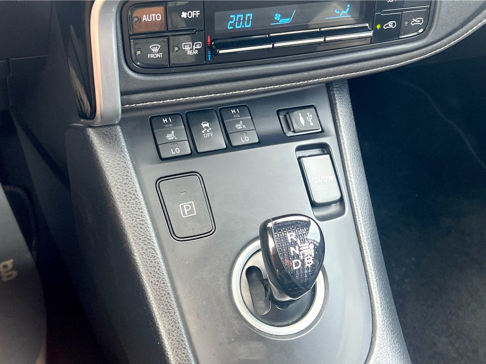 Toyota Auris 1,8 Hybrid H2 Touring Sports CVT 5d