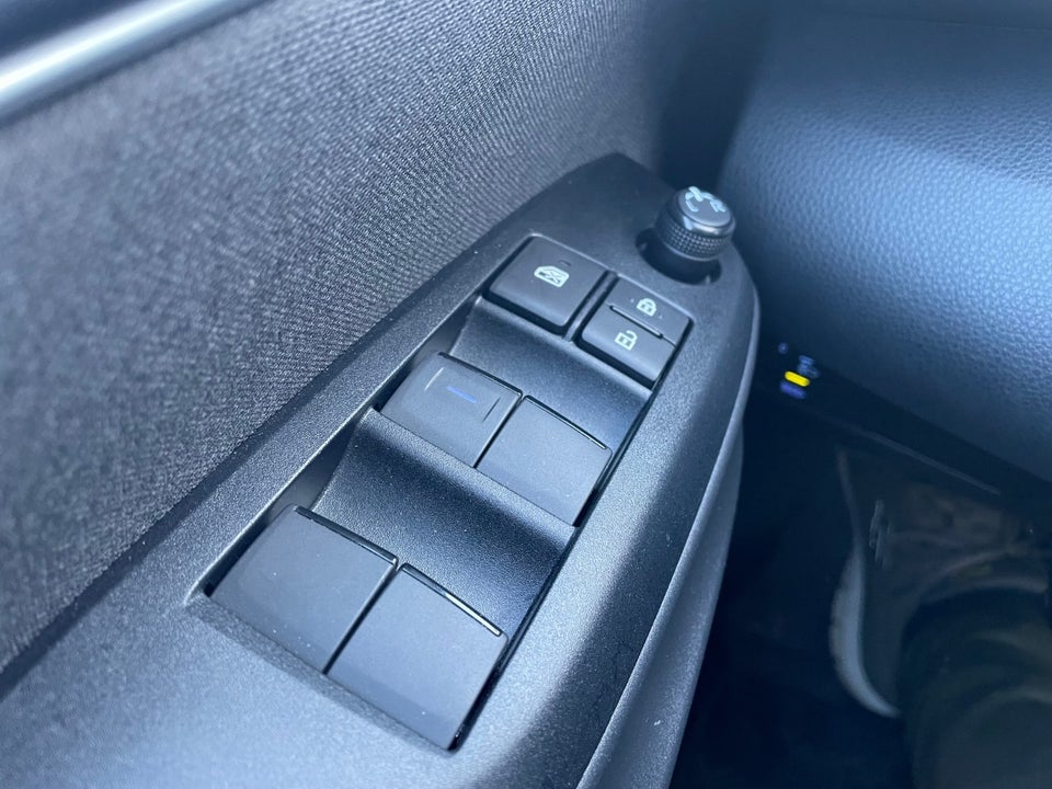 Toyota Yaris 1,5 Hybrid Active e-CVT 5d