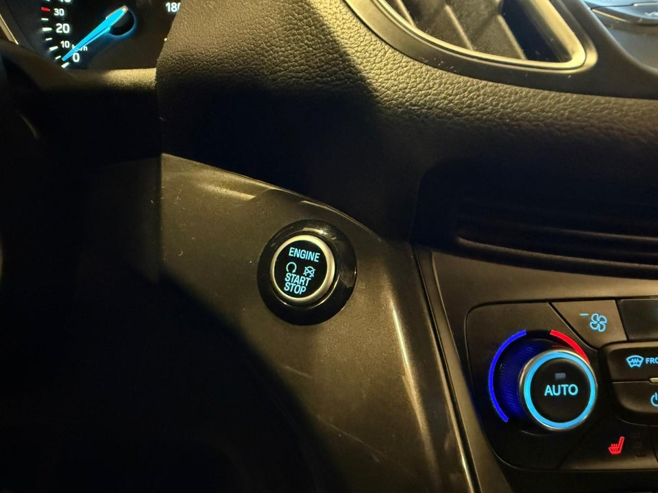 Ford C-MAX 1,0 SCTi 125 Titanium 5d