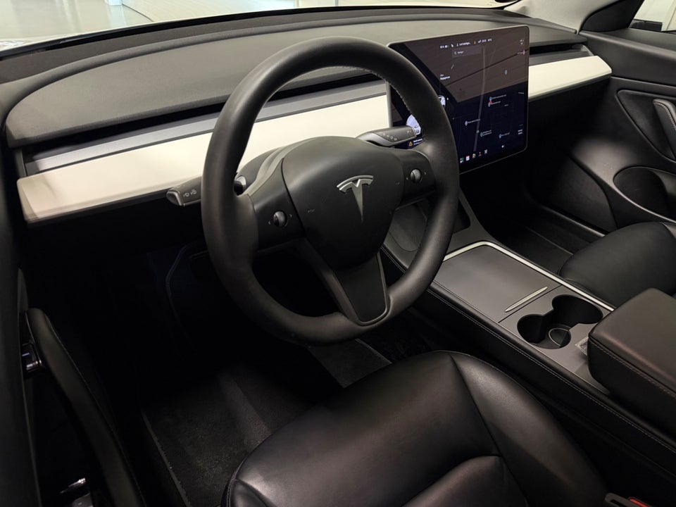 Tesla Model 3 Long Range AWD 4d