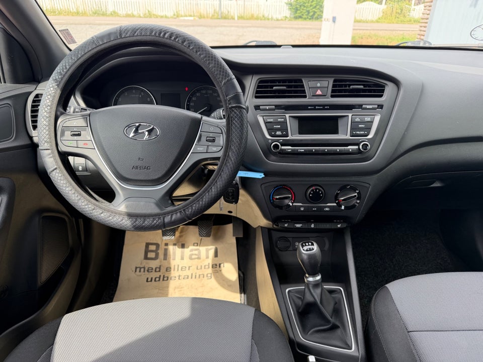 Hyundai i20 1,25 Fresh 5d