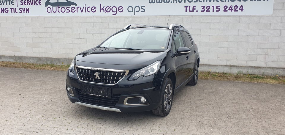 Peugeot 2008 1,2 PureTech 130 Selection Sky 5d