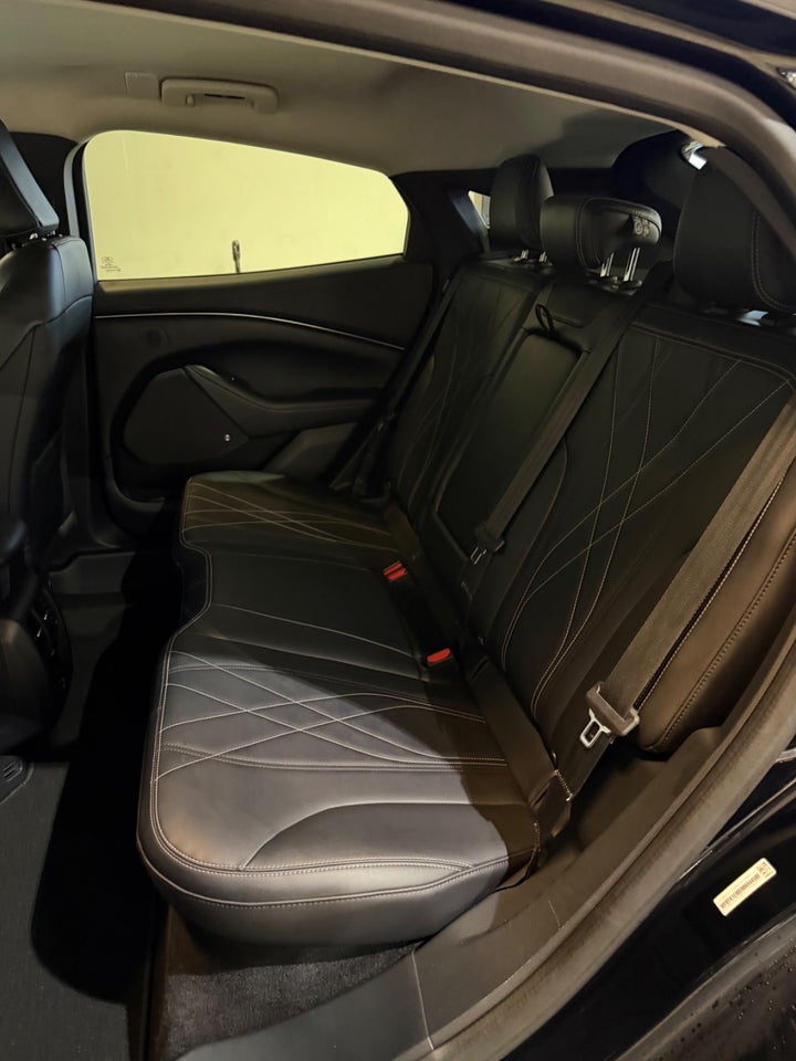 Ford Mustang Mach-E 68 Standard Range 5d