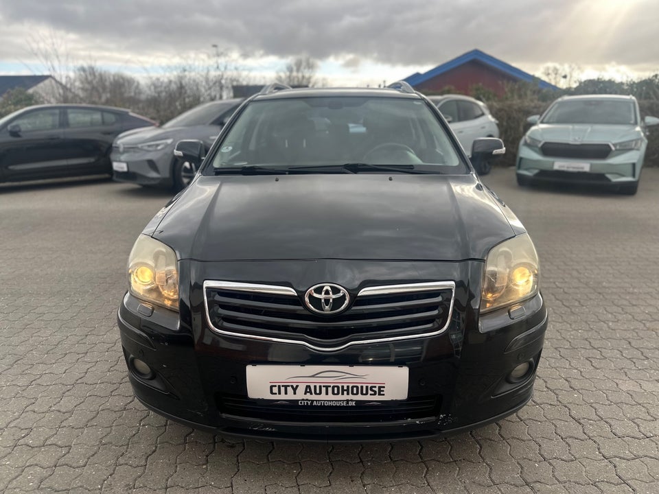Toyota Avensis 2,0 Sol stc. 5d