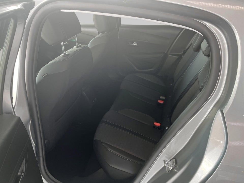 Peugeot 208 1,2 PureTech 100 Allure 5d