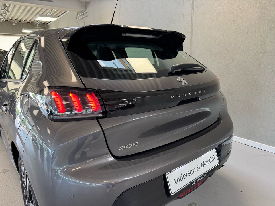 Peugeot 208 1,2 PureTech 100 Allure Lux EAT8 5d