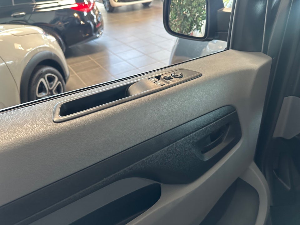 Peugeot Expert 2,0 BlueHDi 122 L3 Premium EAT8 Van