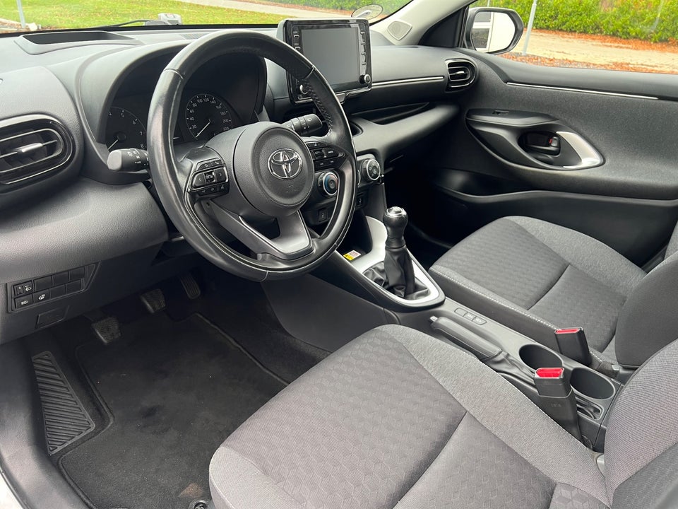 Toyota Yaris 1,0 Active Tech+ 5d