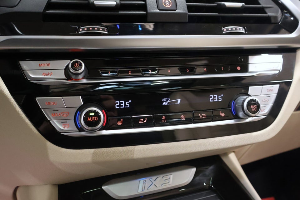 BMW iX3 Charged Plus 5d