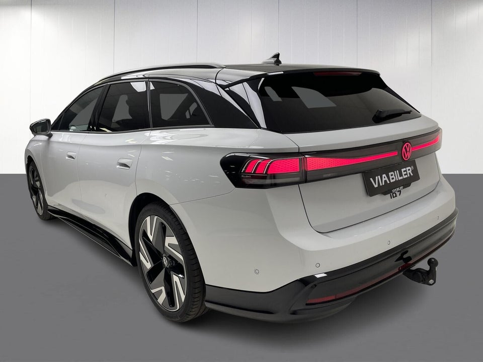 VW ID.7 86 Style S Tourer 5d