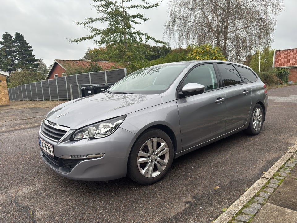 Peugeot 308 1,2 e-THP 110 Active SW 5d