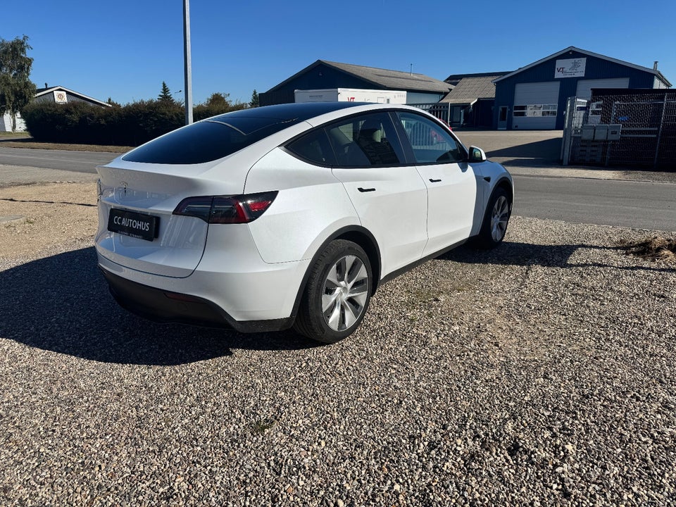 Tesla Model Y RWD 5d