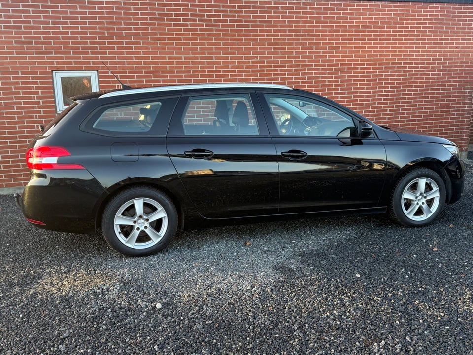 Peugeot 308 1,5 BlueHDi 130 Allure Business SW EAT8 5d