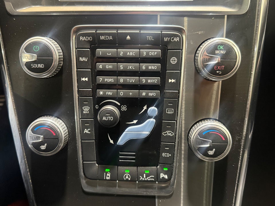 Volvo XC60 2,0 D4 190 R-Design aut. 5d