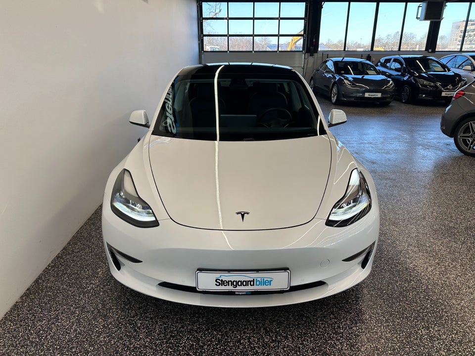 Tesla Model 3 Long Range AWD 4d
