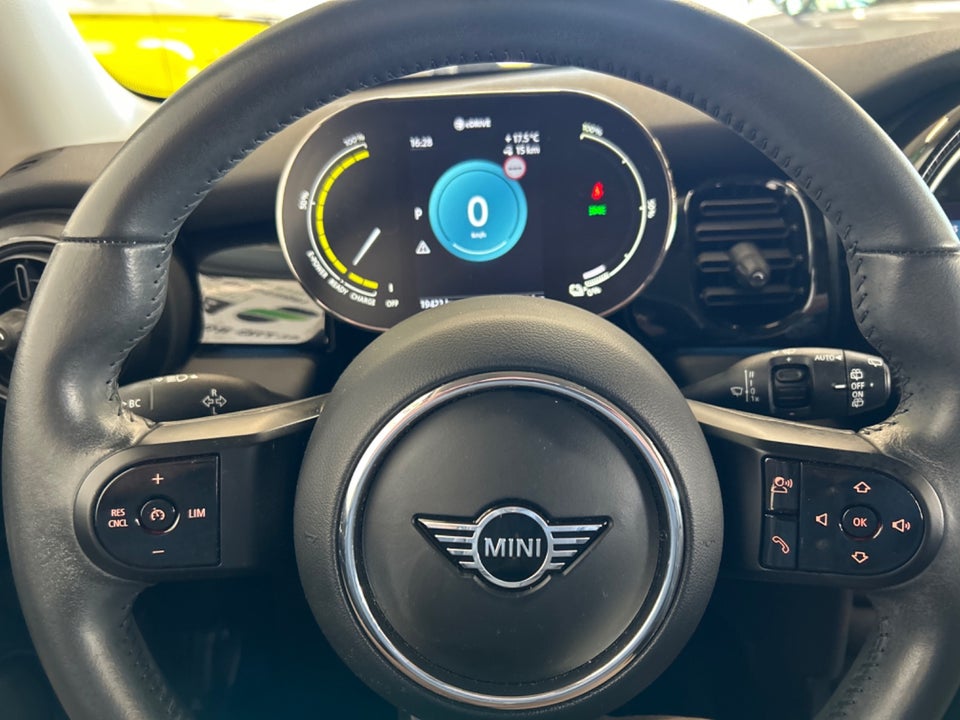 MINI Cooper SE Classic 3d