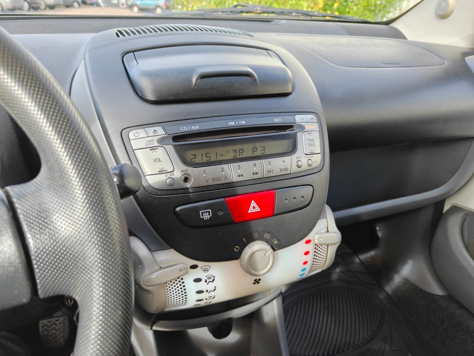 Toyota Aygo 1,0 Plus 5d