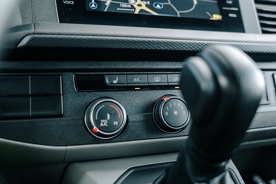 VW Transporter 2,0 TDi 150 Kassevogn DSG lang