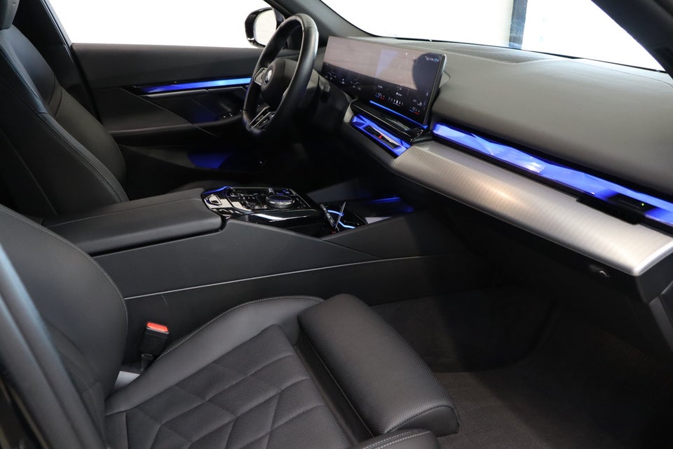 BMW i5 eDrive40 M-Sport 4d