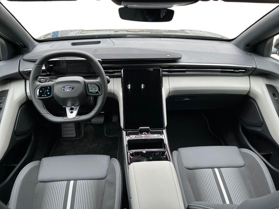 Ford Capri 77 Select Extended Range 5d