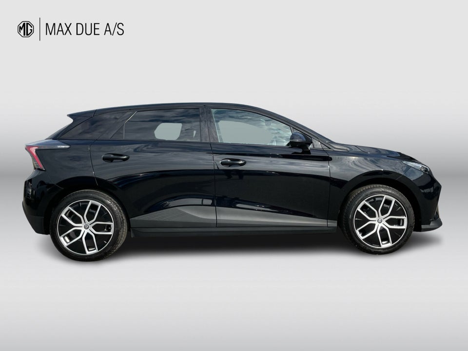 MG MG4 64 Luxury 5d