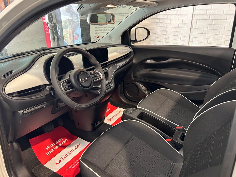 Fiat 500e 42 Icon Cabrio 2d