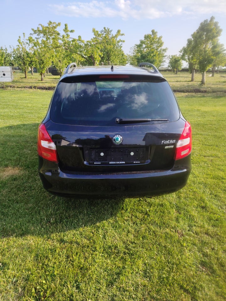 Skoda Fabia 1,2 TSi 86 Ambiente Combi 5d