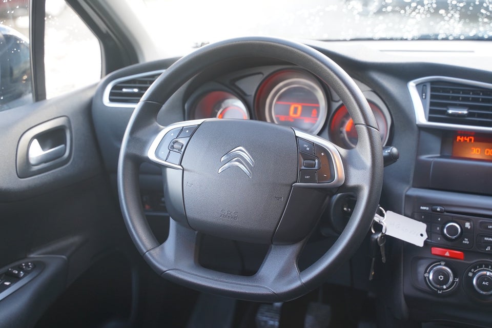 Citroën C4 1,4 VTi Attraction 5d