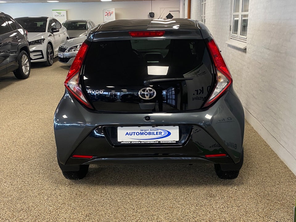 Toyota Aygo 1,0 VVT-i x-play 5d