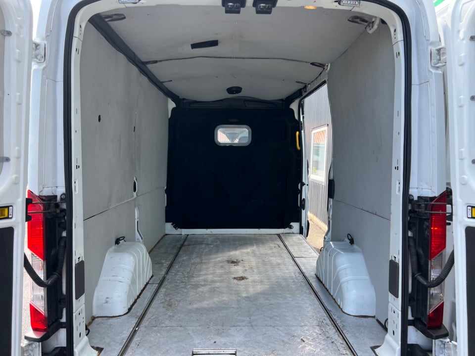 Ford Transit 350 L2 Van 2,0 TDCi 130 Trend H2 FWD