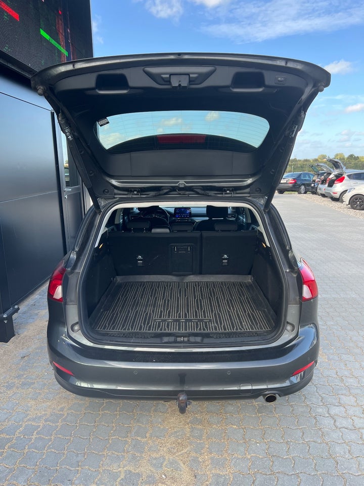 Ford Focus 1,0 EcoBoost Titanium stc. 5d