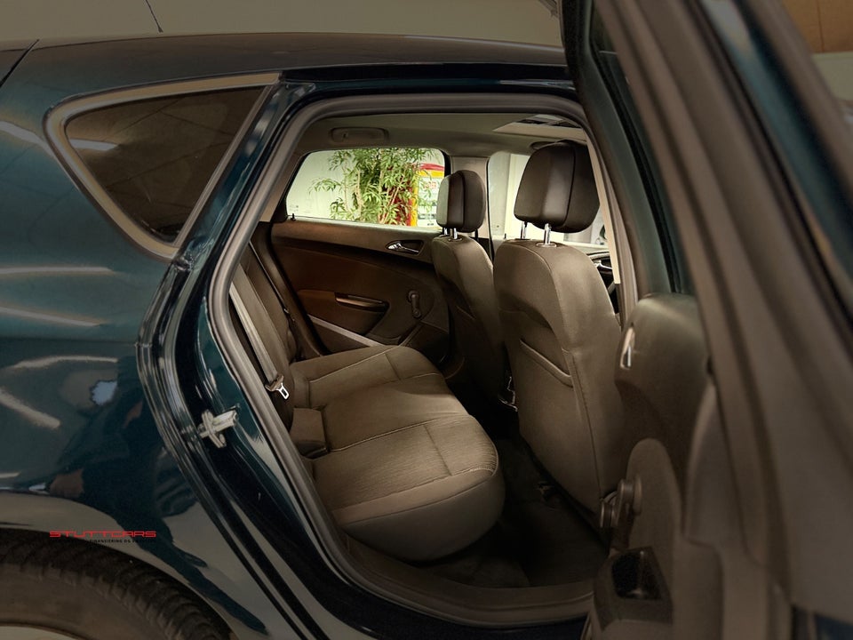 Opel Astra 1,4 T 140 Enjoy 5d