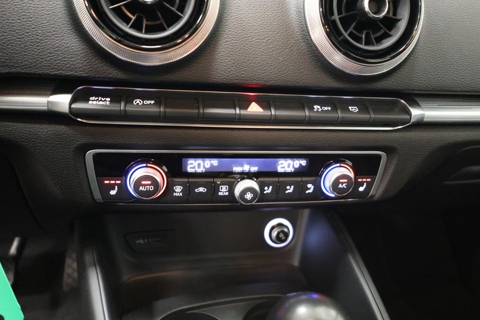 Audi A3 40 TFSi Sport S-tr. 4d